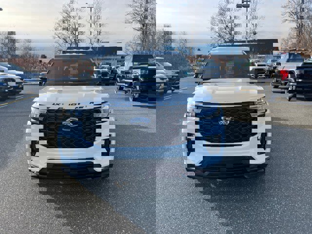 Certified 2025 Ford Explorer ST-Line w/ ST-Line Street Pack image 34