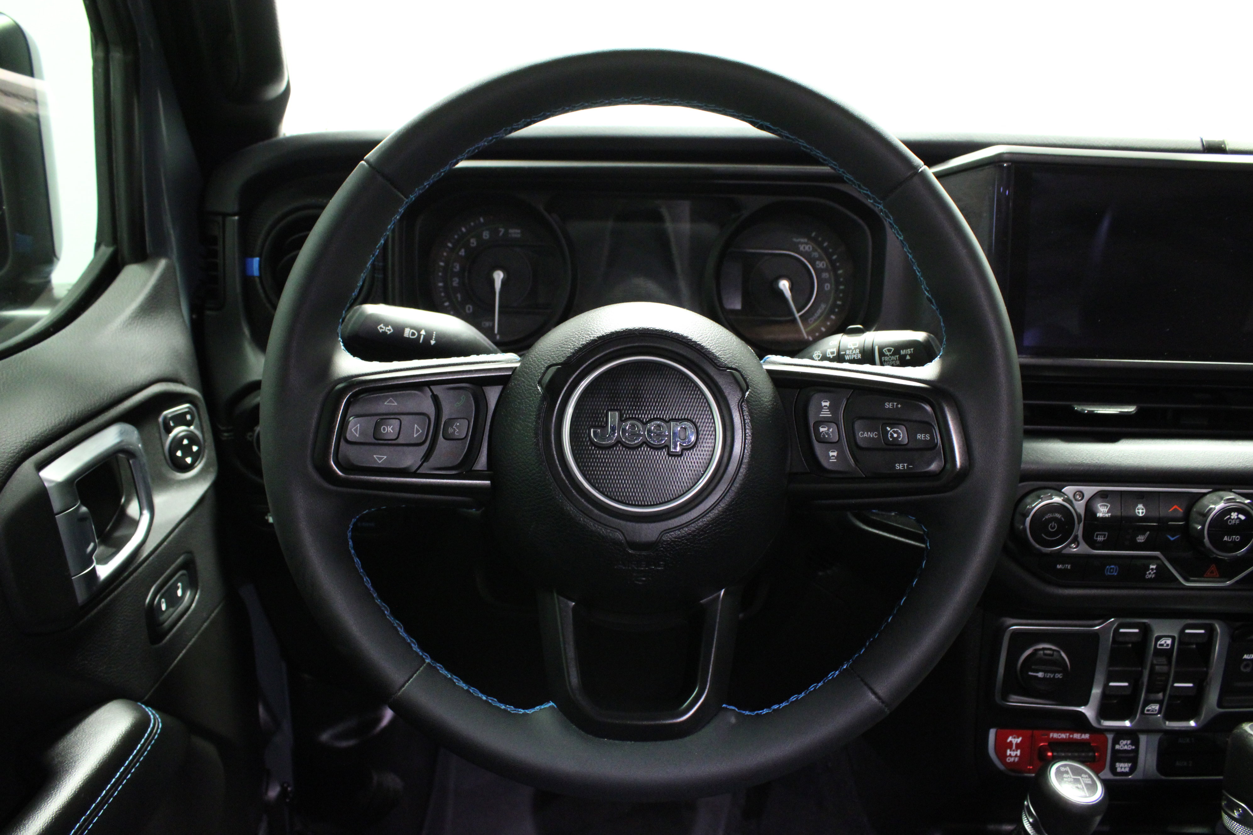 Used 2024 Jeep Wrangler Unlimited Rubicon 4xe image 22