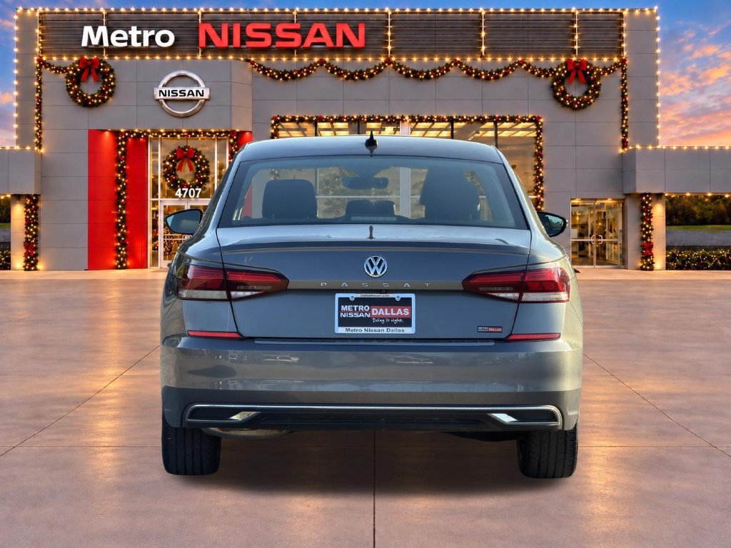 Used 2022 Volkswagen Passat 2.0T SE FWD image 6