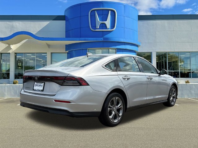 Used 2023 Honda Accord EX image 2