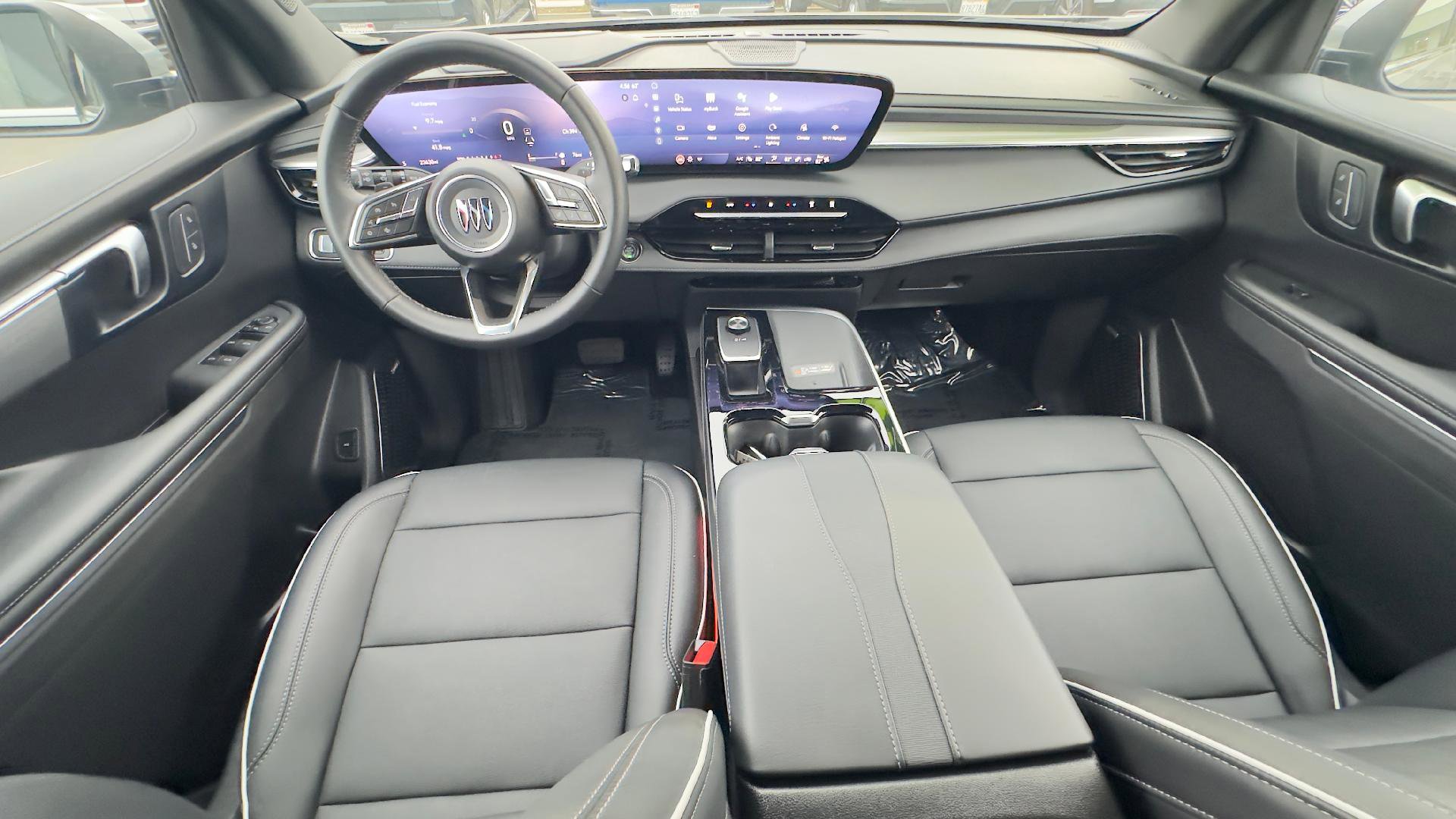 Used 2025 Buick Enclave Preferred image 11