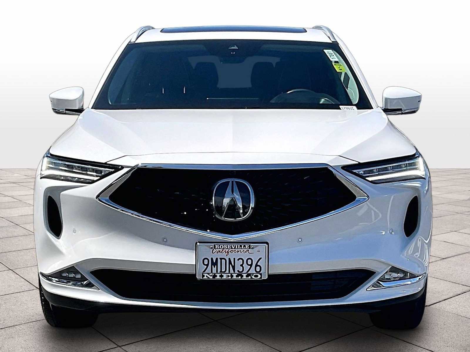 Used 2024 Acura MDX SH-AWD w/ Advance Package image 3