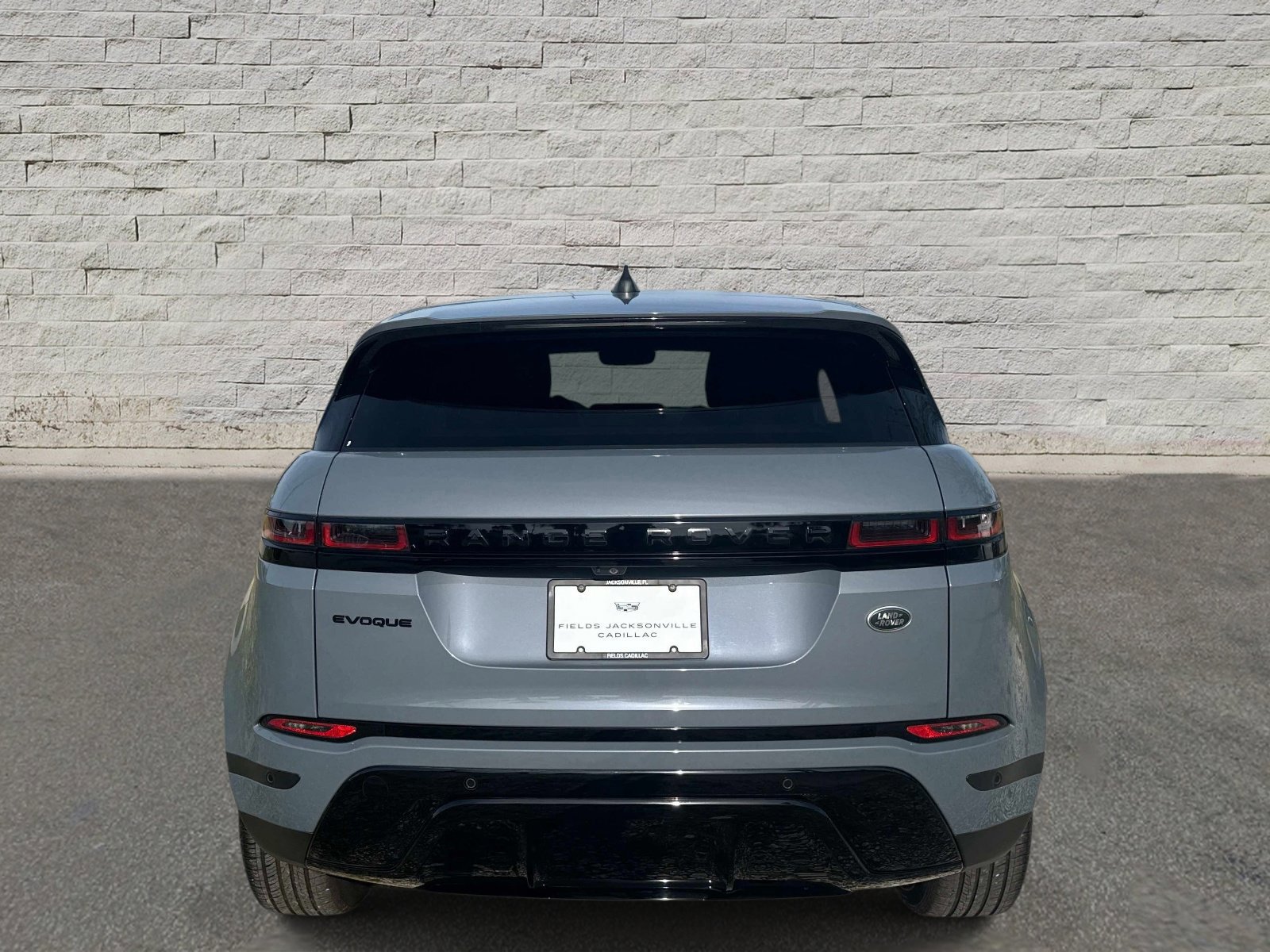 Used 2022 Land Rover Range Rover Evoque S AWD/4WD image 4