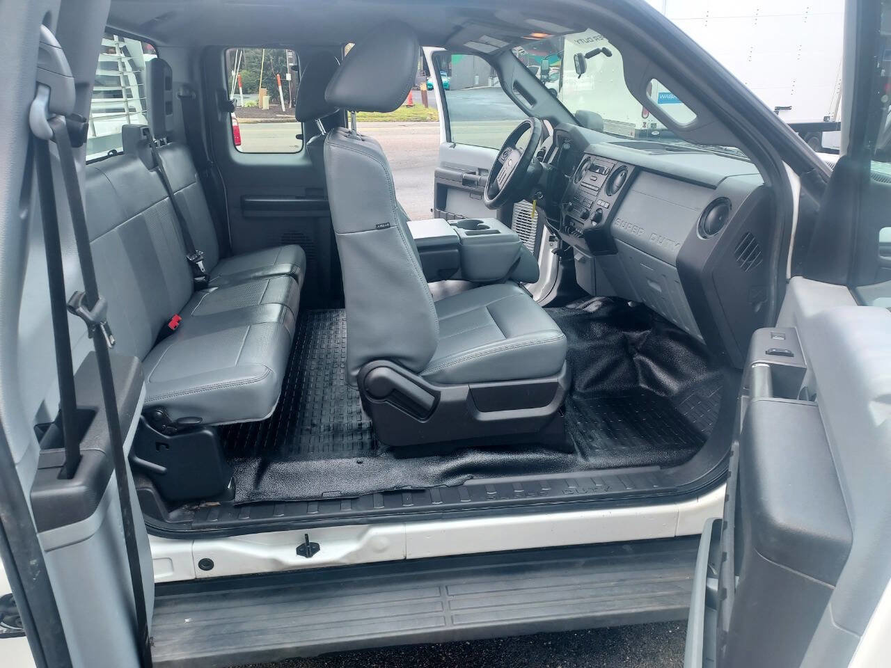 Used 2015 Ford F250 XL w/ Power Equipment Group image 21