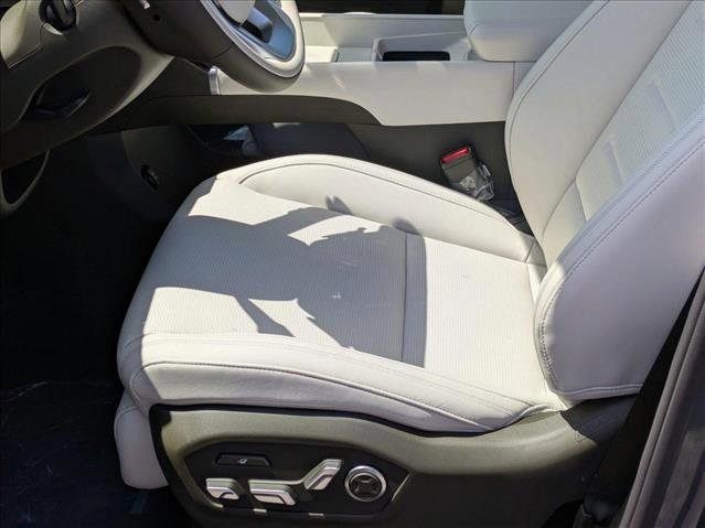 New 2025 Hyundai Santa Fe Calligraphy image 4