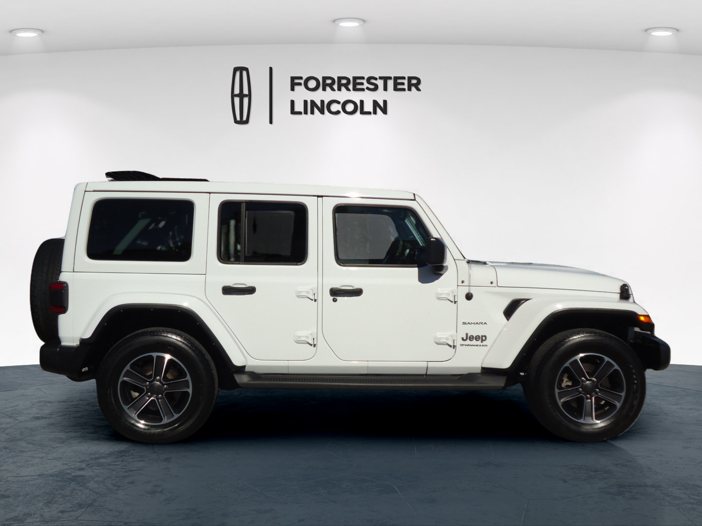 Used 2023 Jeep Wrangler Unlimited Sahara w/ LED Lighting Group AWD/4WD image 2