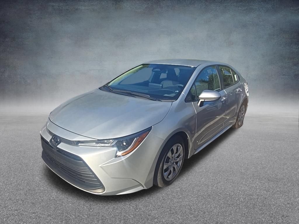 Used 2025 Toyota Corolla LE FWD image 4