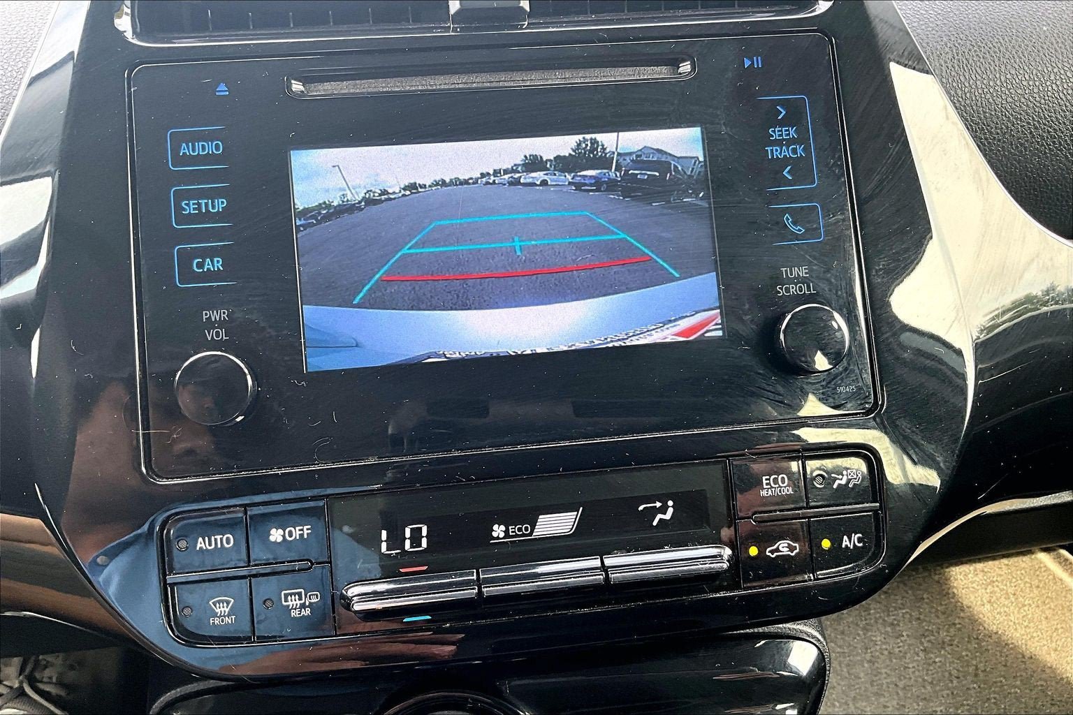 Used 2019 Toyota Prius LE FWD image 19