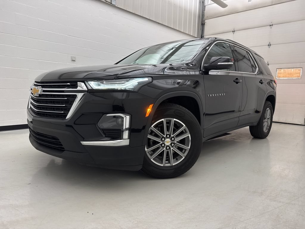 Used 2023 Chevrolet Traverse LT w/ LPO, Cargo Package AWD/4WD image 10