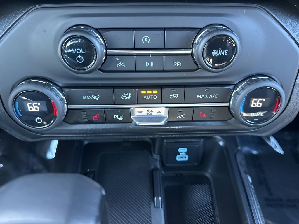 Used 2025 Ford Bronco Big Bend image 17