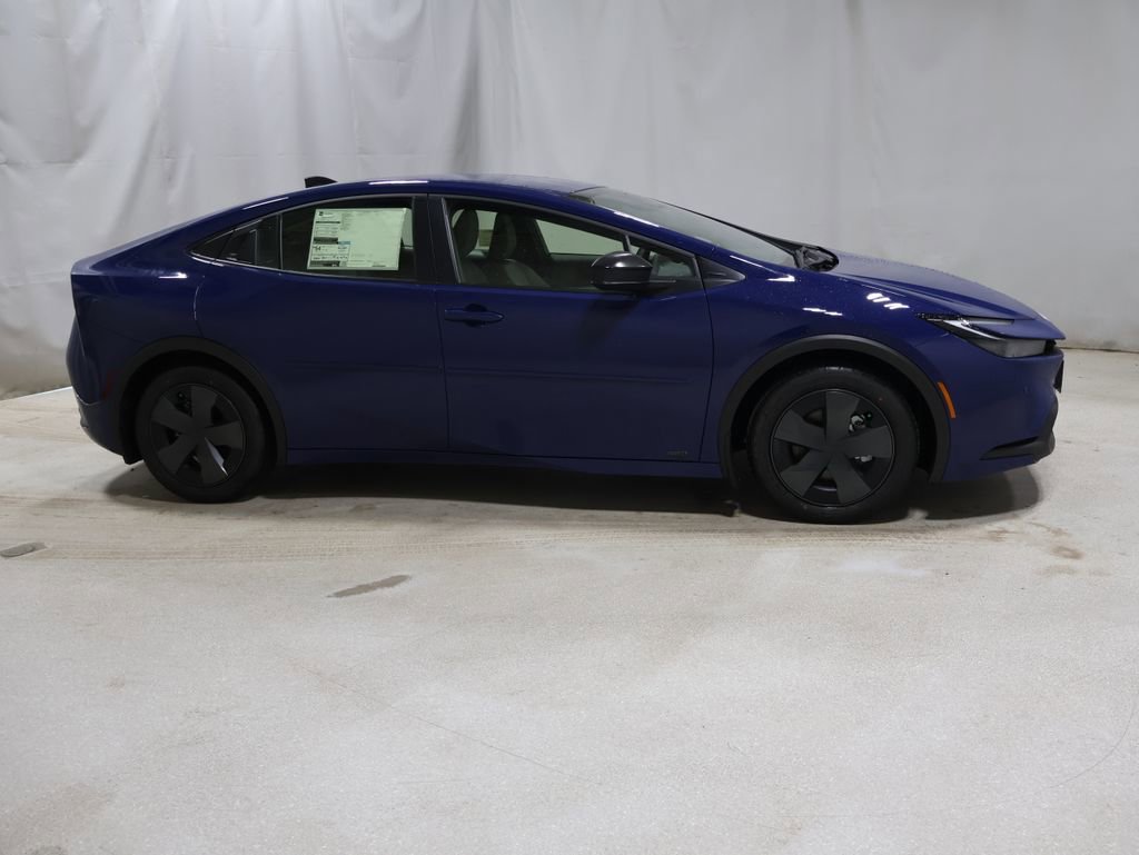 New 2026 Toyota Prius LE image 8