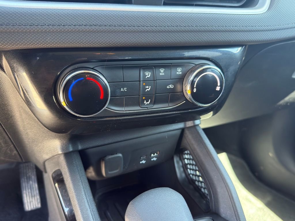 Used 2025 Chevrolet TrailBlazer LT image 17