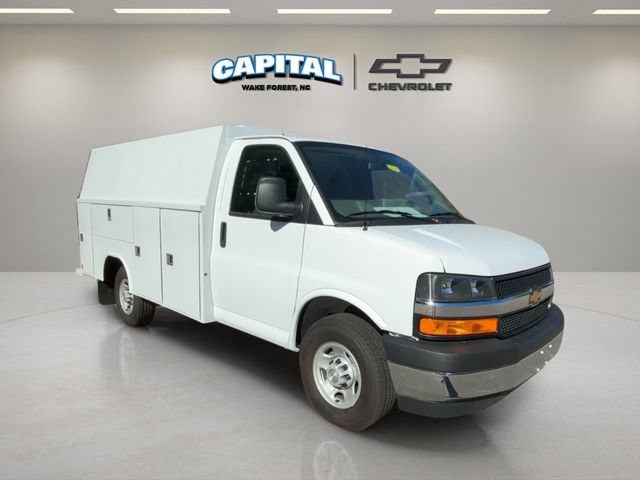 New 2025 Chevrolet Express 3500 w/ Power Convenience Package RWD image 7
