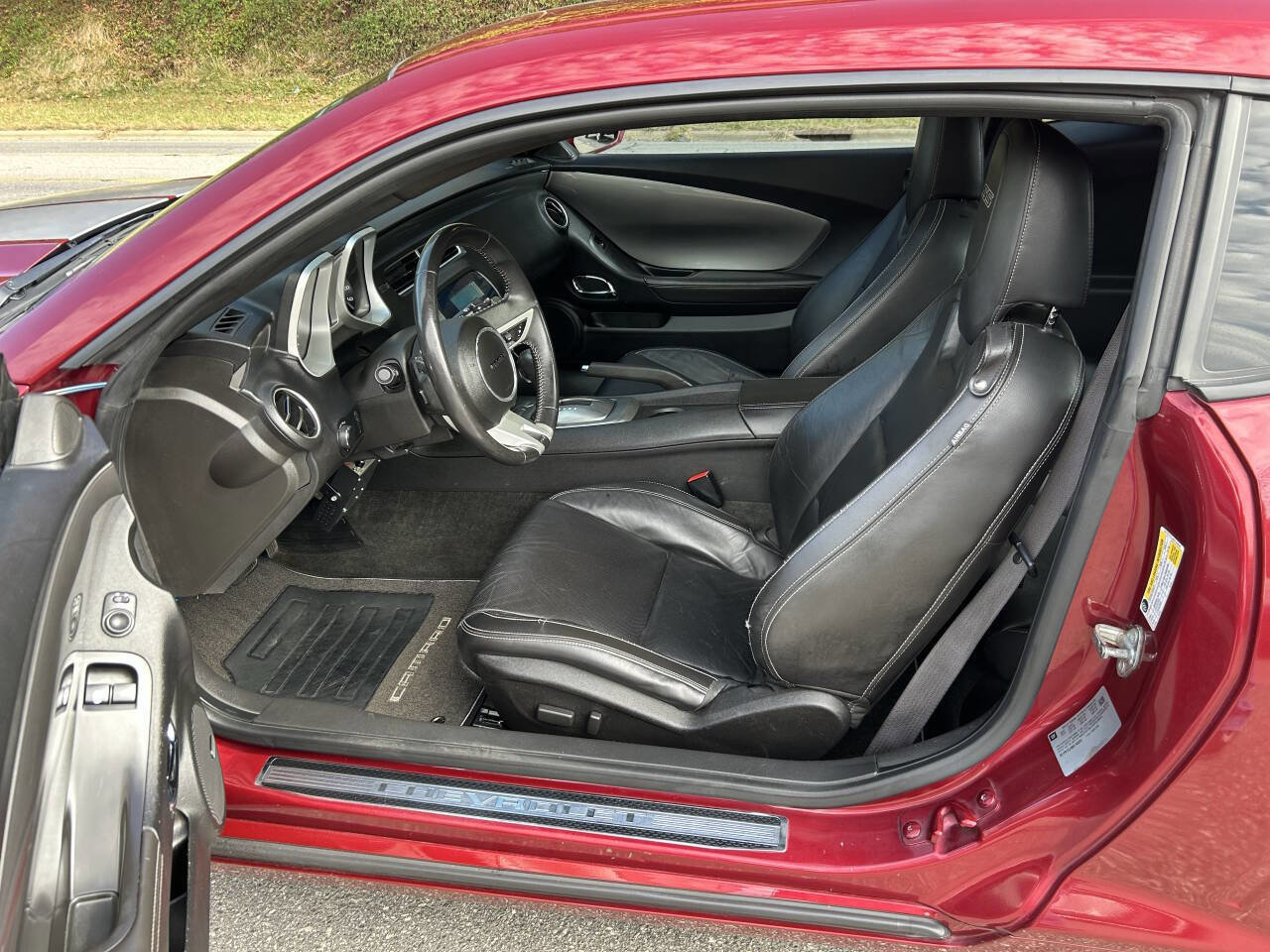 Used 2011 Chevrolet Camaro SS w/ RS Package image 31