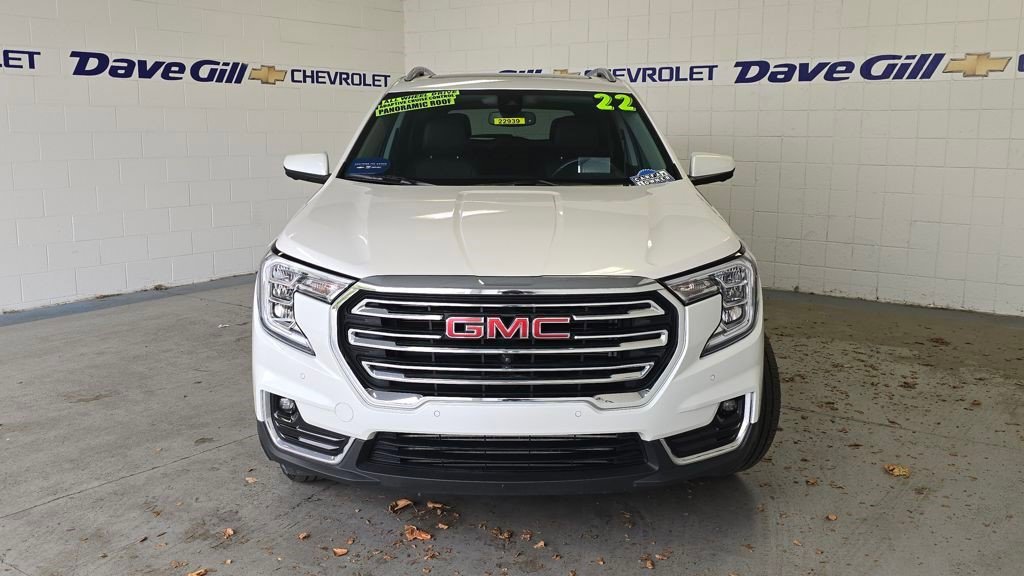 Certified 2022 GMC Terrain SLT w/ Tech Package image 3