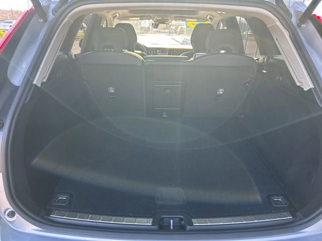 Certified 2025 Volvo XC60 B5 Plus image 11