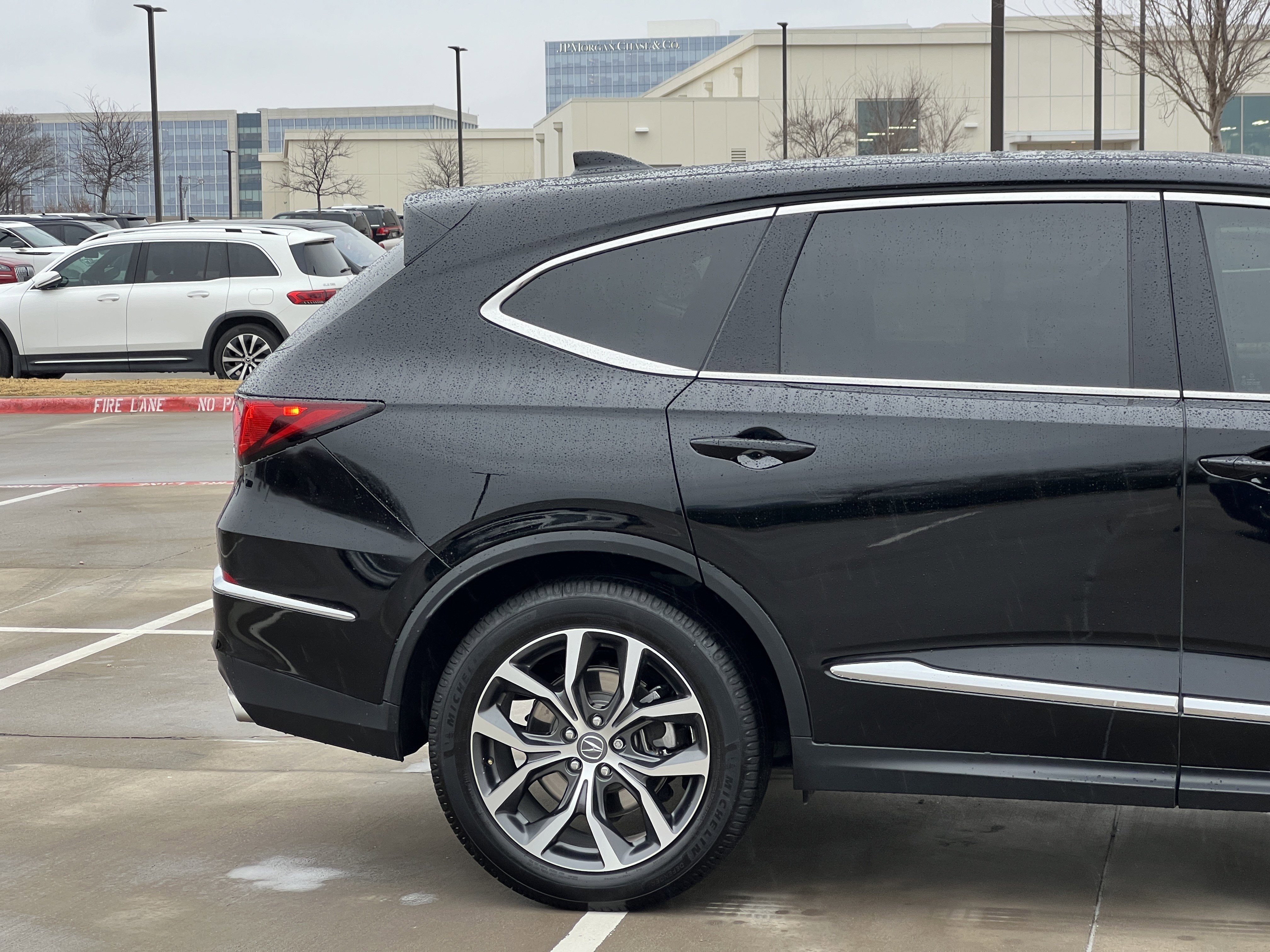 Used 2022 Acura MDX SH-AWD w/ Technology Package image 11