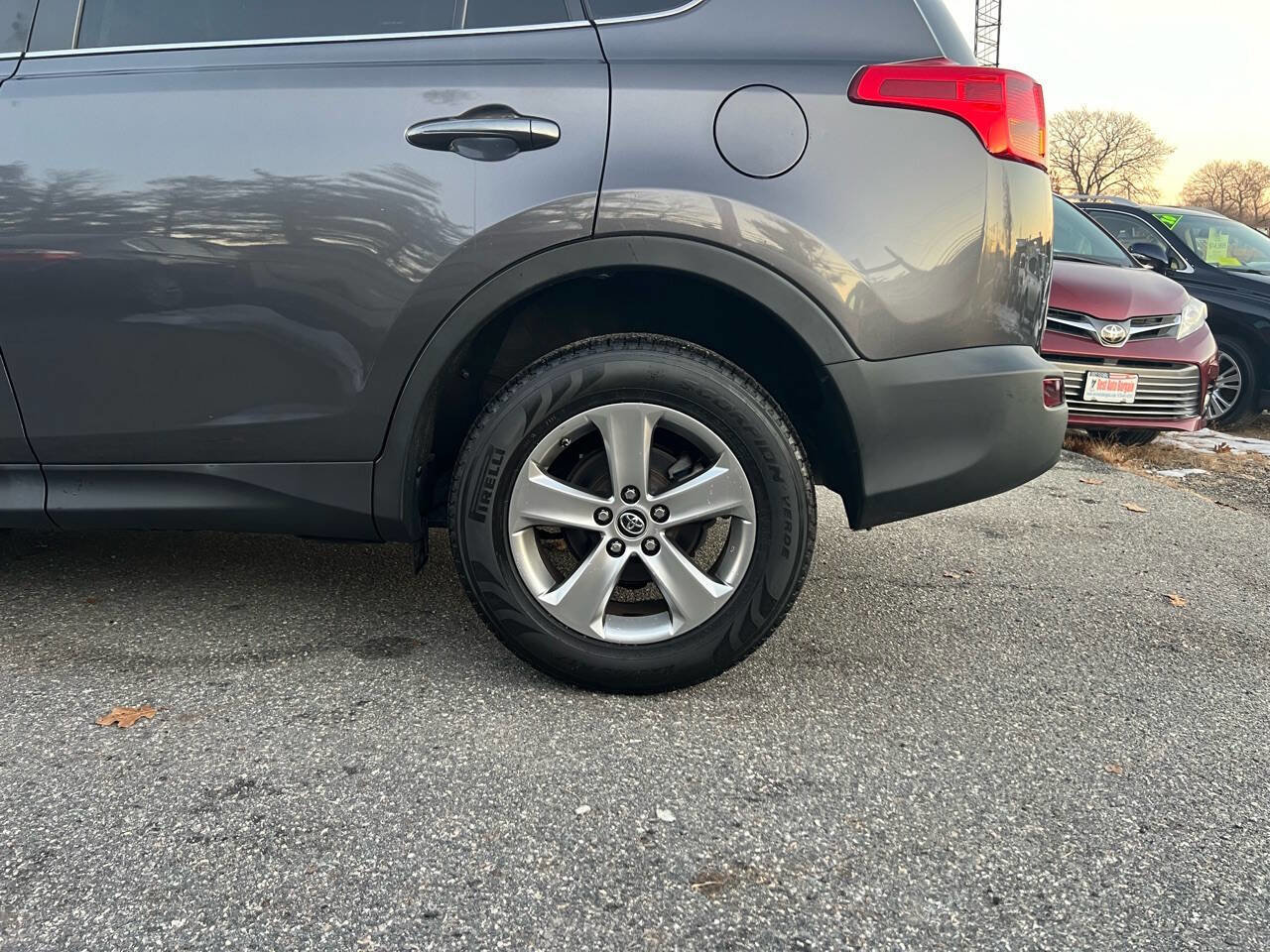 Used 2015 Toyota RAV4 XLE image 33