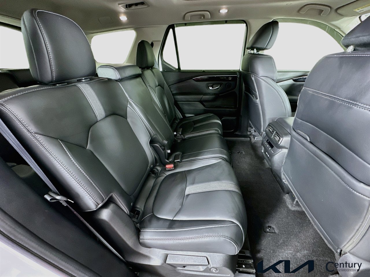Used 2023 Honda Pilot Touring image 27
