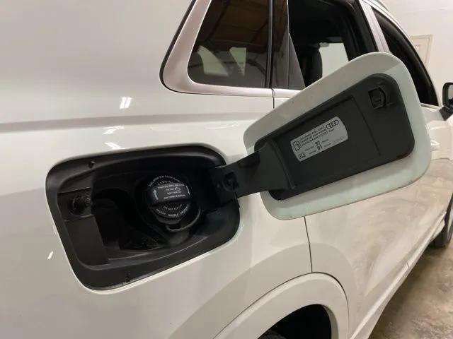 Used 2020 Audi Q3 2.0T Premium w/ Convenience Package image 73