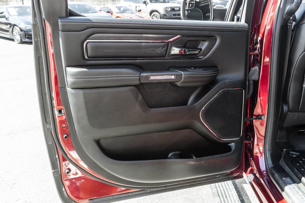 Used 2022 RAM 1500 Limited w/ Body-Colour Bumper Group AWD/4WD image 31
