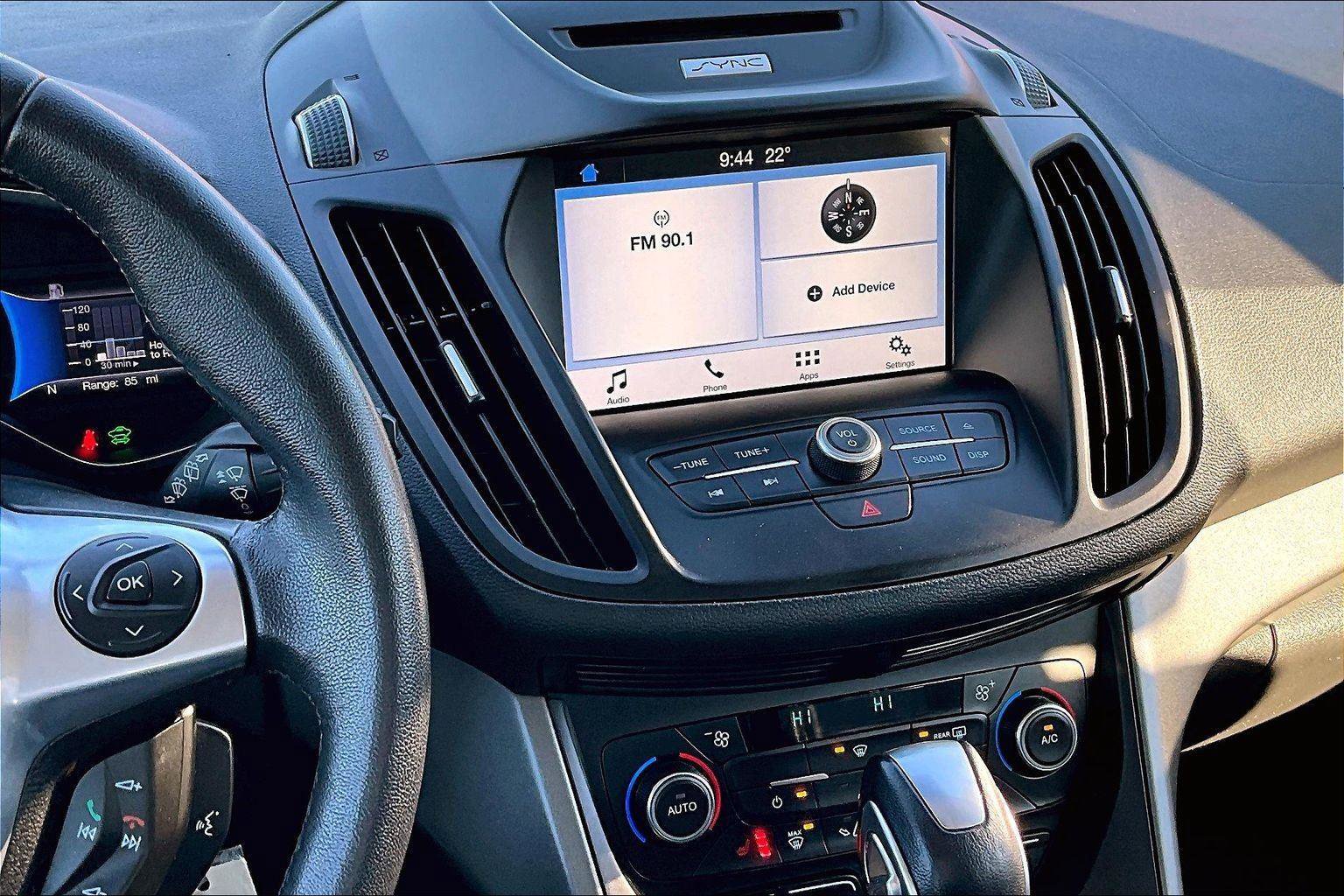 Used 2017 Ford C-MAX Energi SE w/ Equipment Group 401A image 6