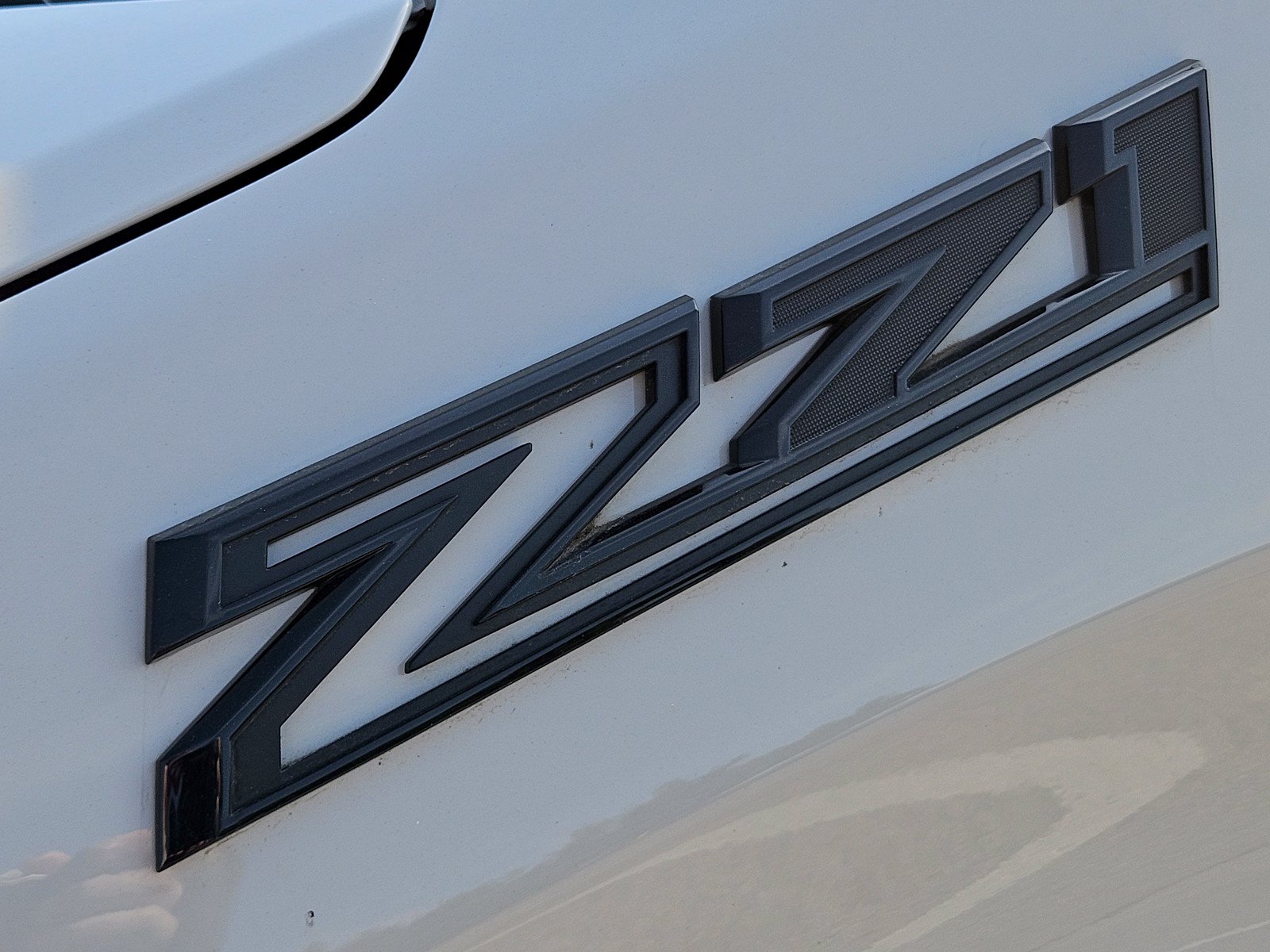 New 2026 Chevrolet Silverado 1500 Custom Trail Boss w/ LPO, Dark Essentials Package AWD/4WD image 9