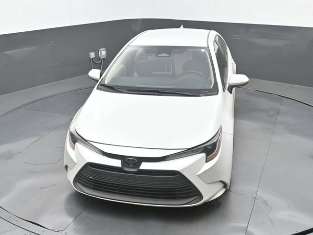 Used 2025 Toyota Corolla LE FWD image 16