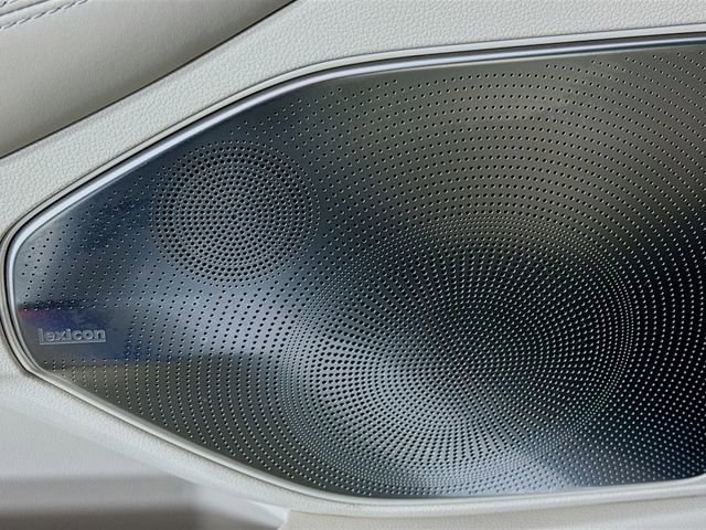 Used 2017 Genesis G90 3.3T Premium image 23