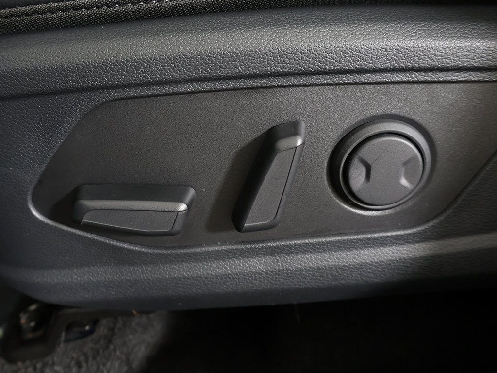 Used 2024 Kia Sportage EX AWD/4WD image 32