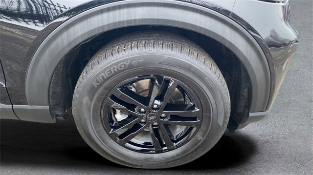 Used 2022 Ford Explorer XLT w/ Equipment Group 202A image 18