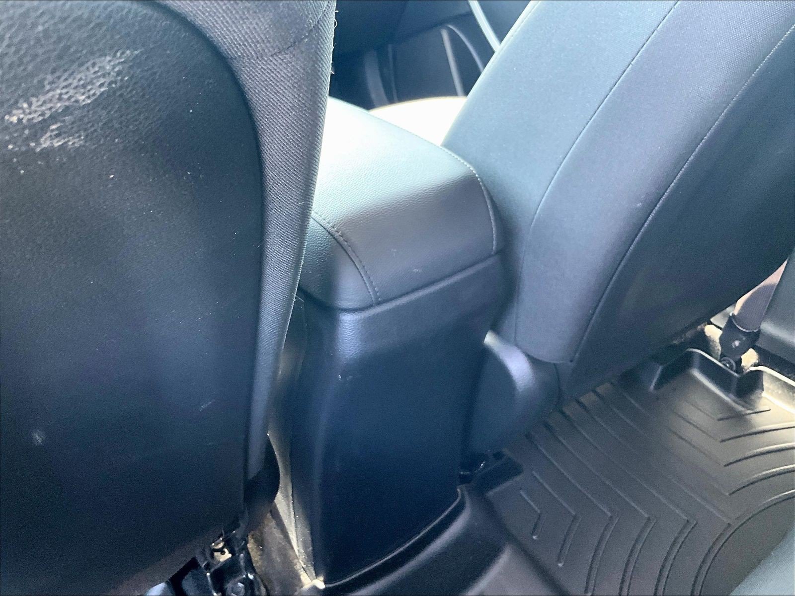 Used 2025 Kia Soul LX w/ LX Technology Package FWD image 10