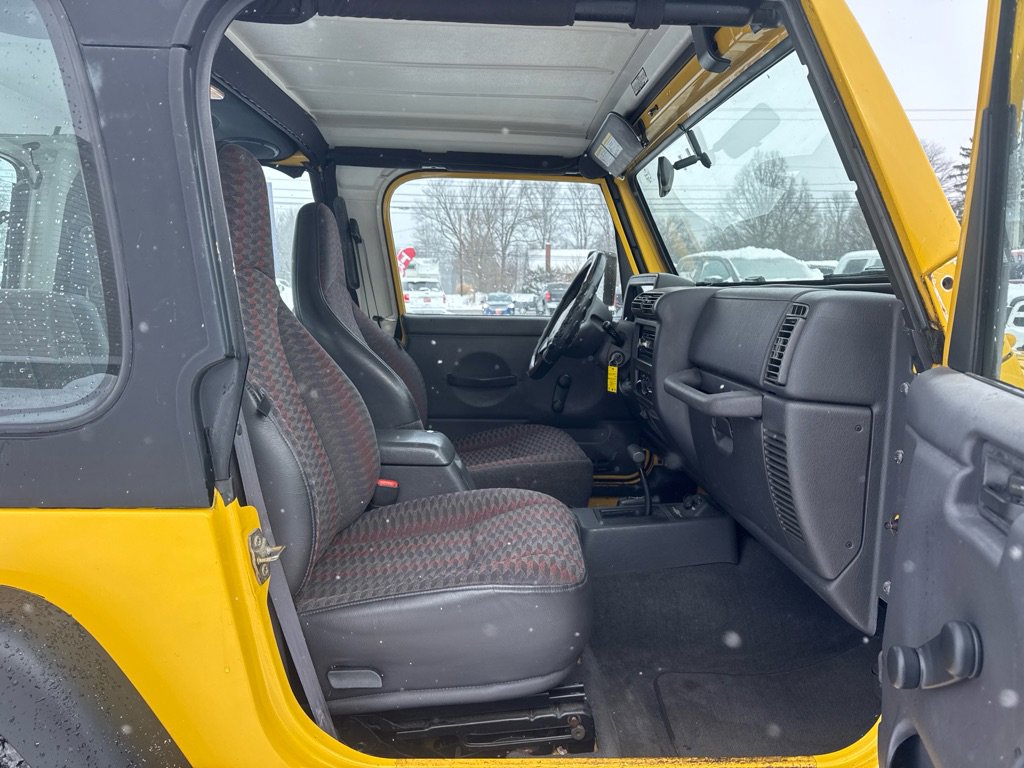 Used 2000 Jeep Wrangler Sport image 12