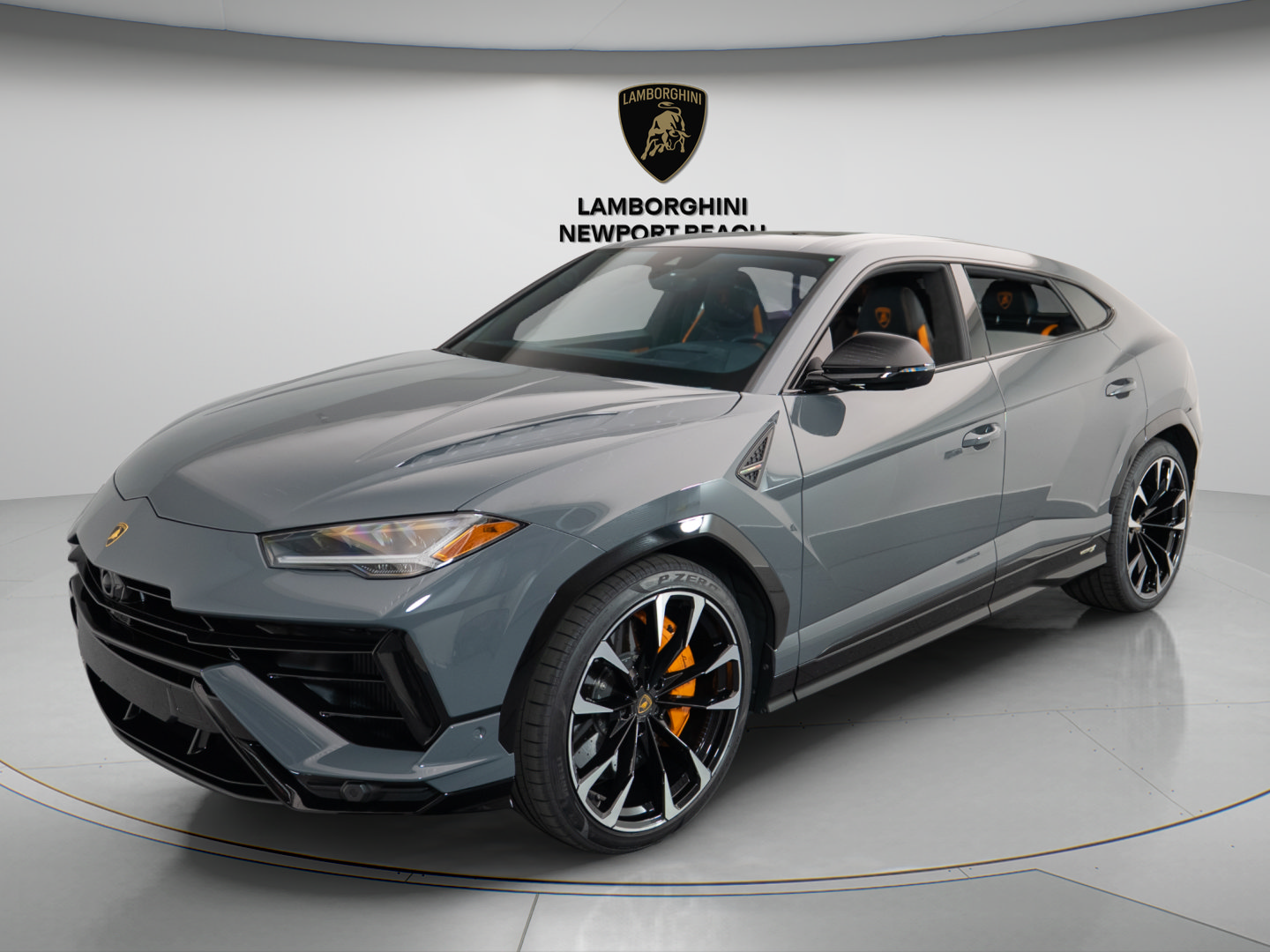 Used 2024 Lamborghini Urus S AWD/4WD image 3