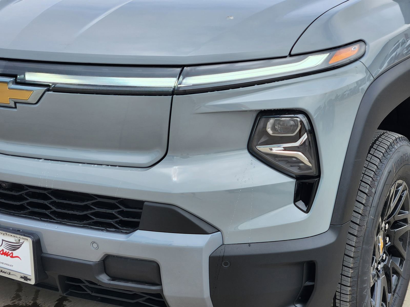 New 2026 Chevrolet Silverado EV LT image 8
