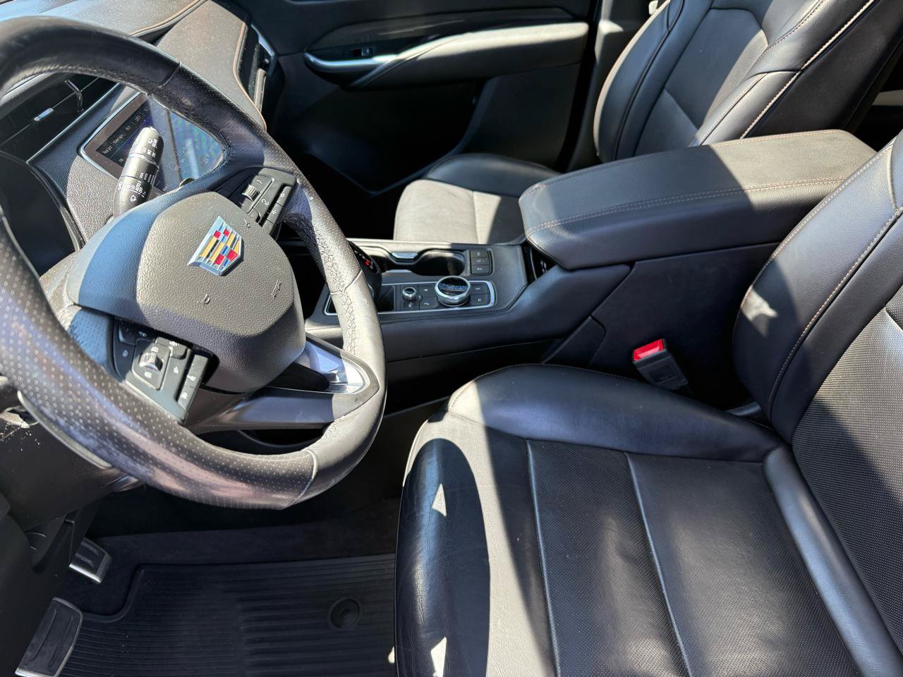 Used 2019 Cadillac XT4 Sport AWD/4WD image 14