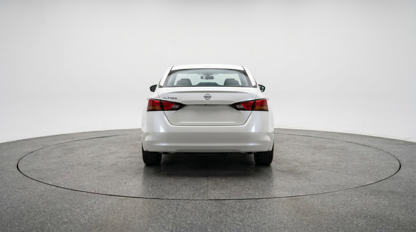 Used 2025 Nissan Altima 2.5 SV FWD image 7