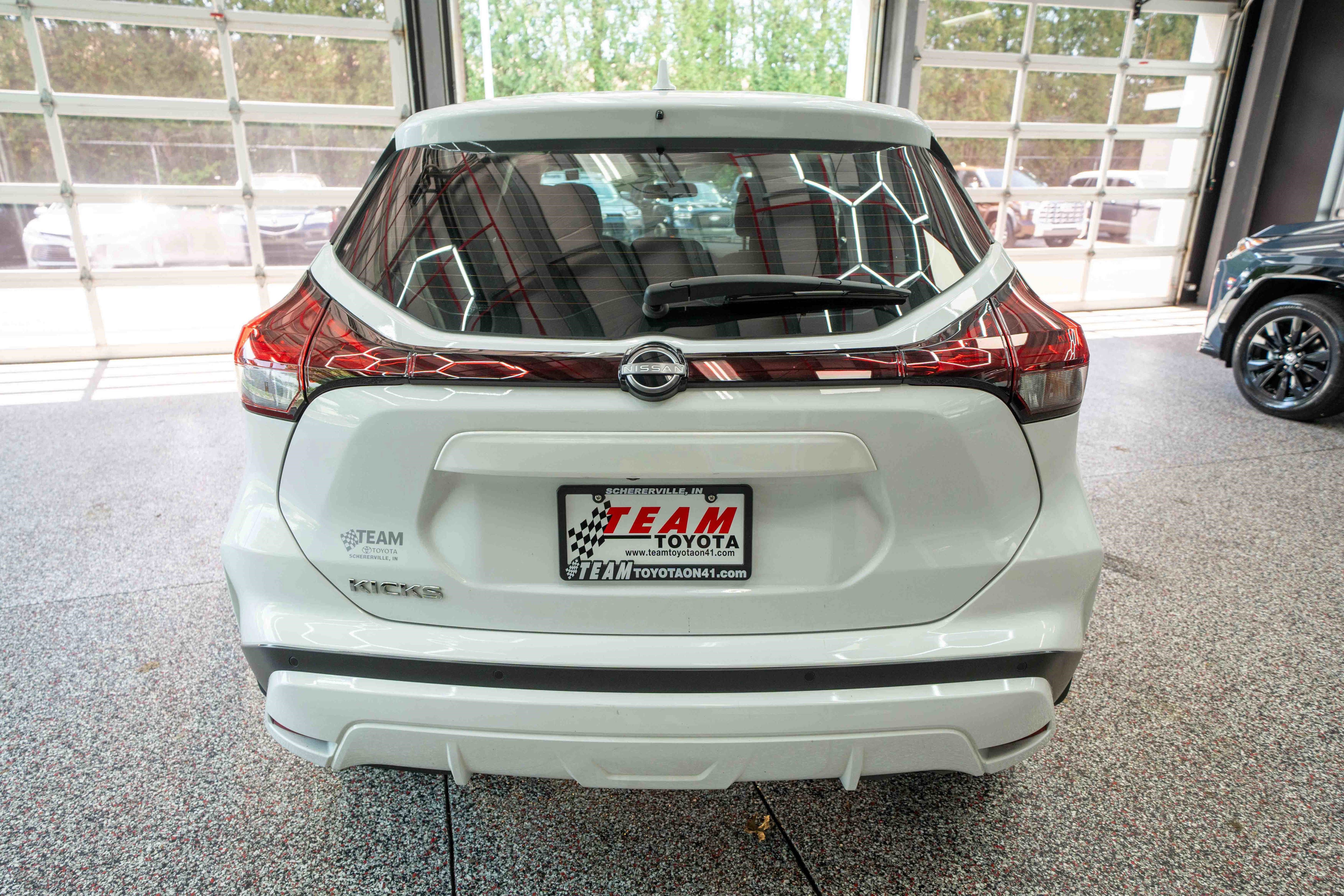 Used 2023 Nissan Kicks S image 3