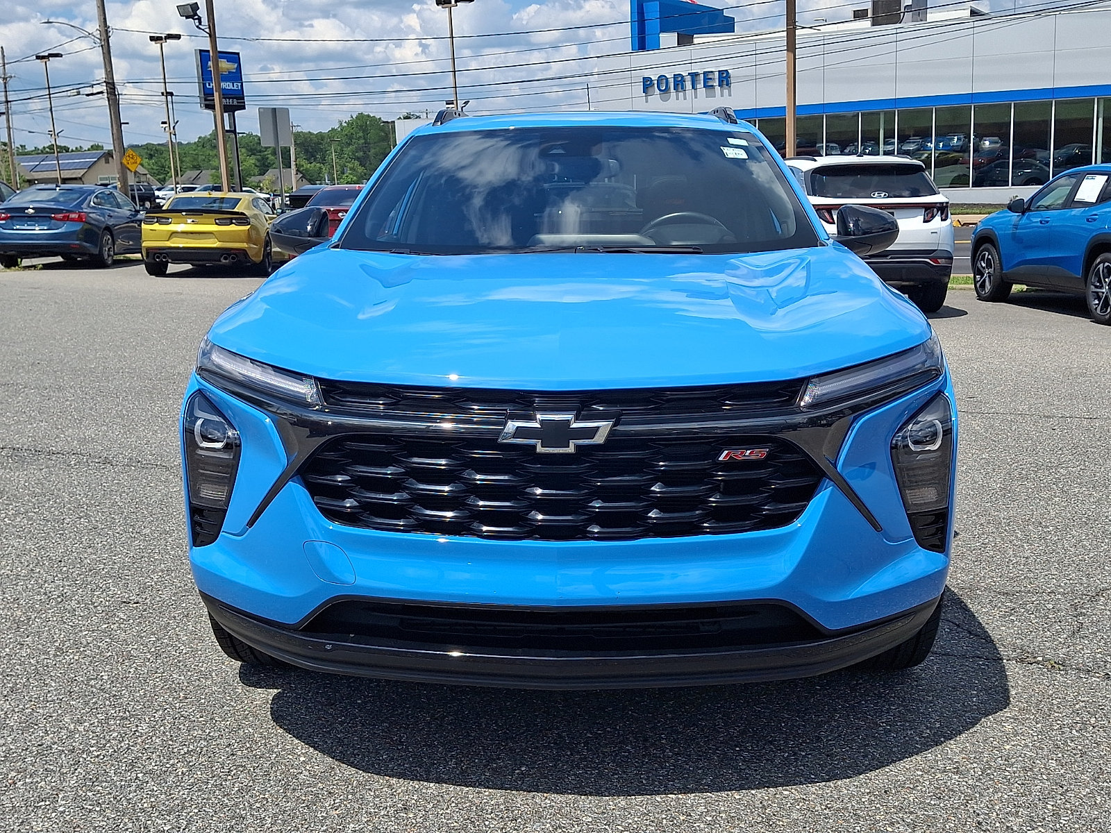 Certified 2024 Chevrolet Trax RS w/ Sunroof Package FWD image 2
