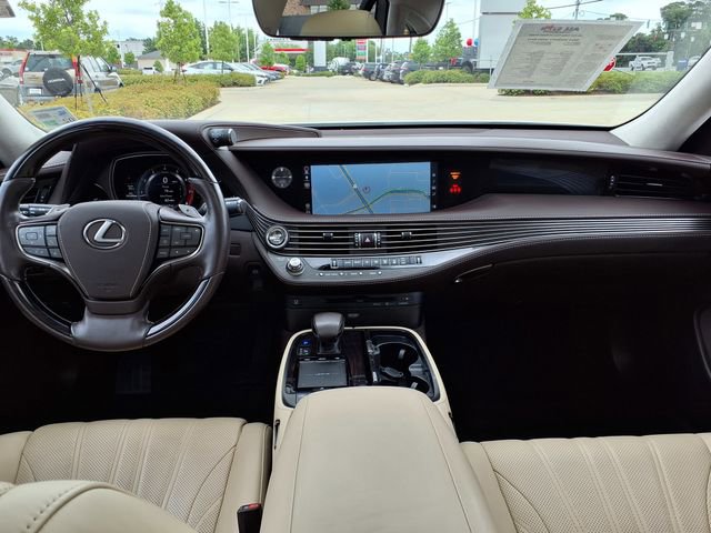 Used 2020 Lexus LS 500 w/ Interior Upgrade Package RWD image 21