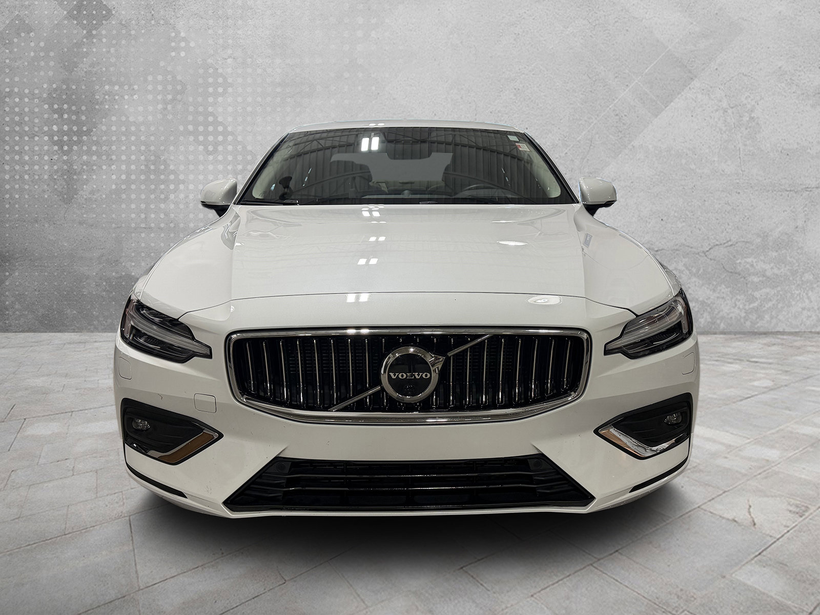 Used 2023 Volvo S60 B5 Ultimate w/ Climate Package image 3