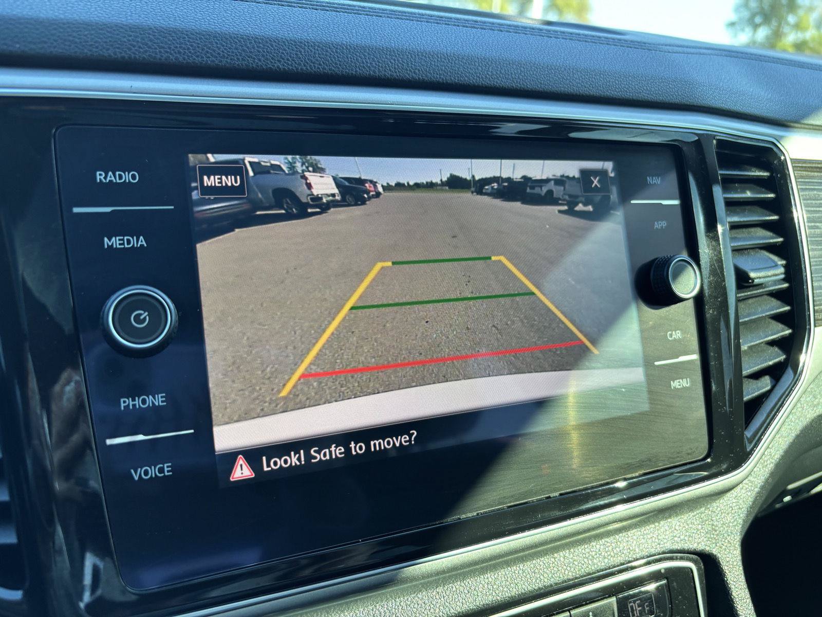 Used 2019 Volkswagen Atlas SEL AWD/4WD image 32