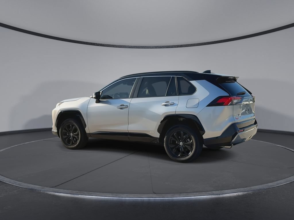Used 2023 Toyota RAV4 XSE AWD/4WD image 6