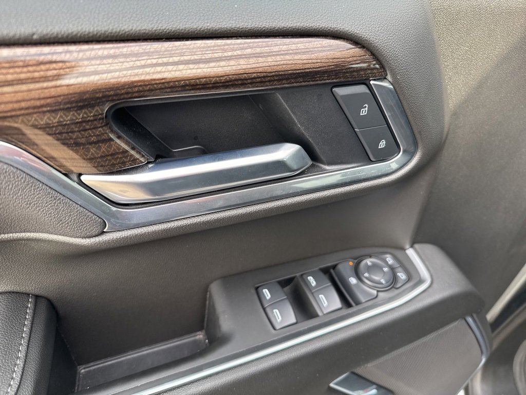 Used 2025 Chevrolet Silverado 1500 LT image 11
