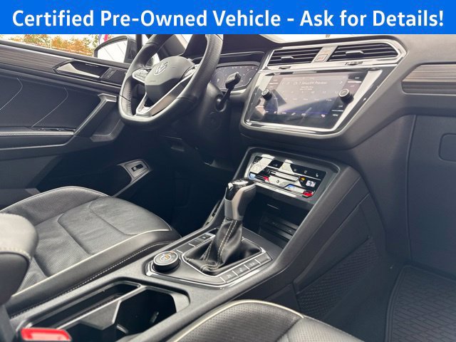 Certified 2024 Volkswagen Tiguan SEL R-Line AWD/4WD image 27