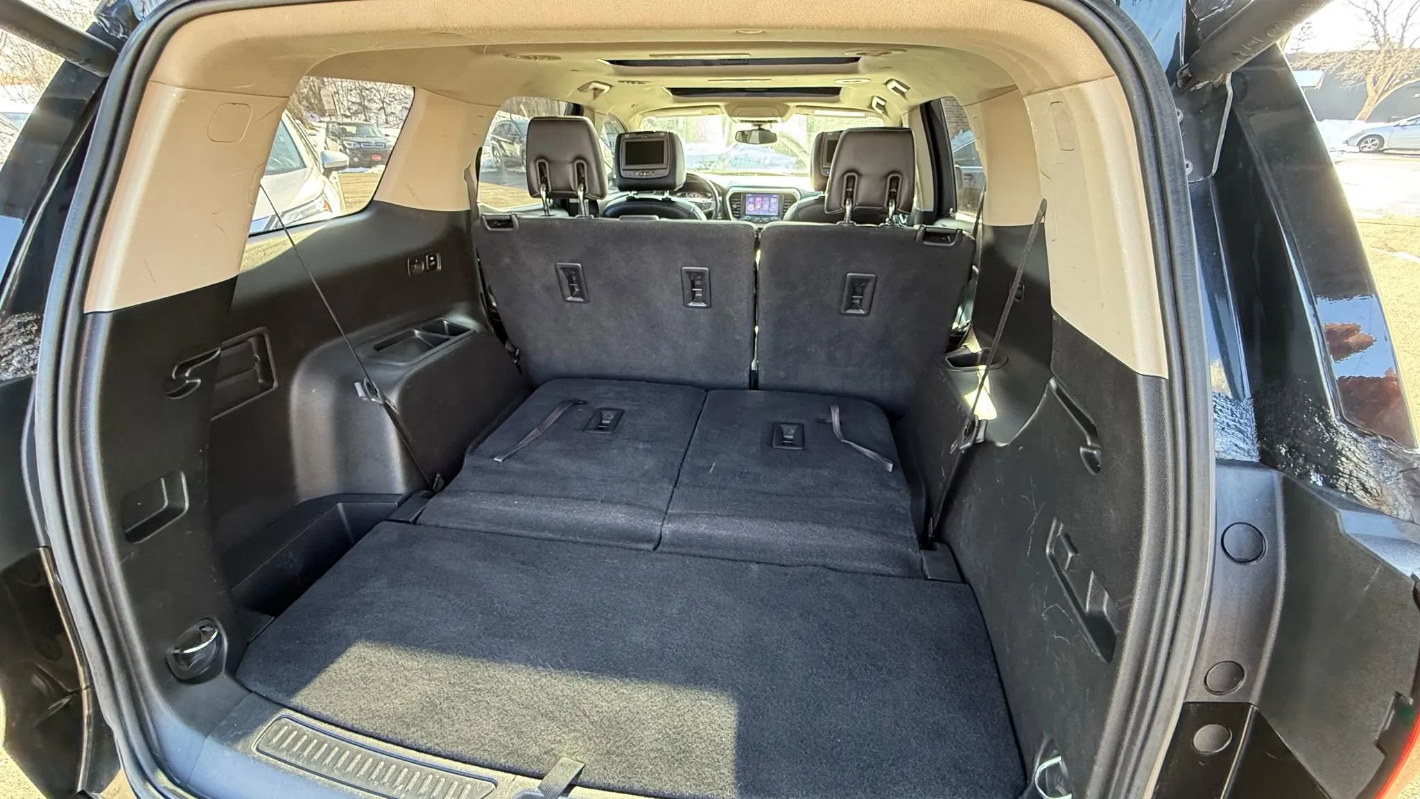 Used 2017 GMC Acadia Denali image 34