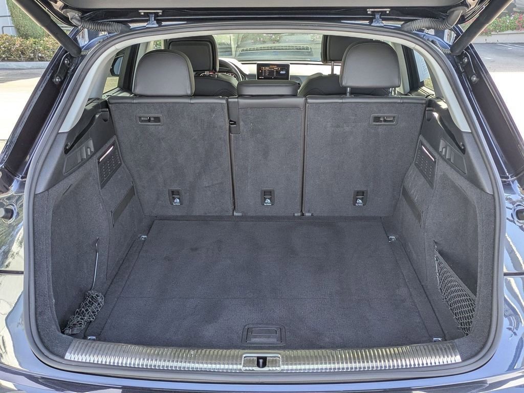 Used 2018 Audi Q5 Prestige w/ Prestige Package image 8