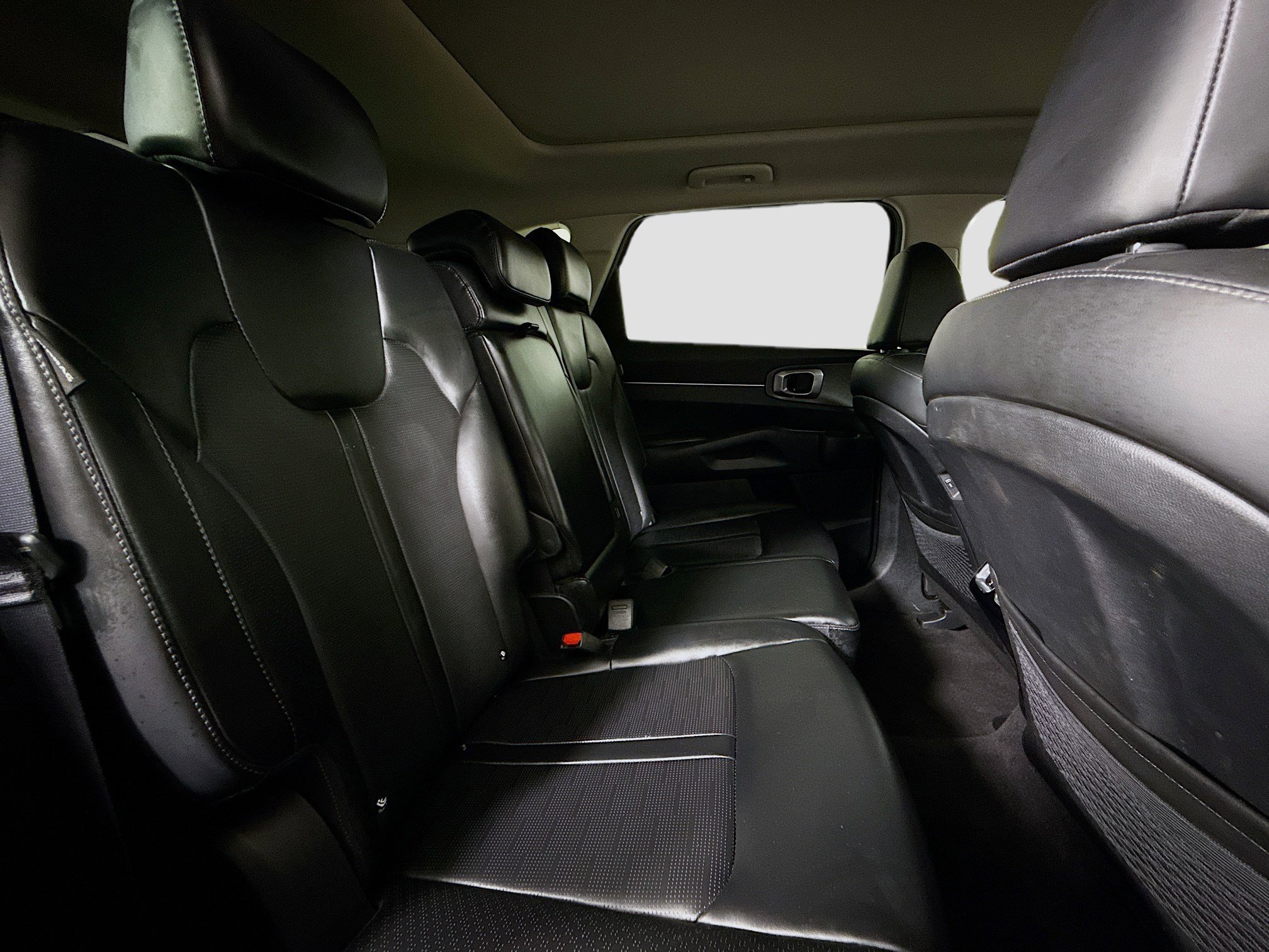 Used 2025 Kia Sorento S w/ Panoramic Sunroof Package FWD image 27