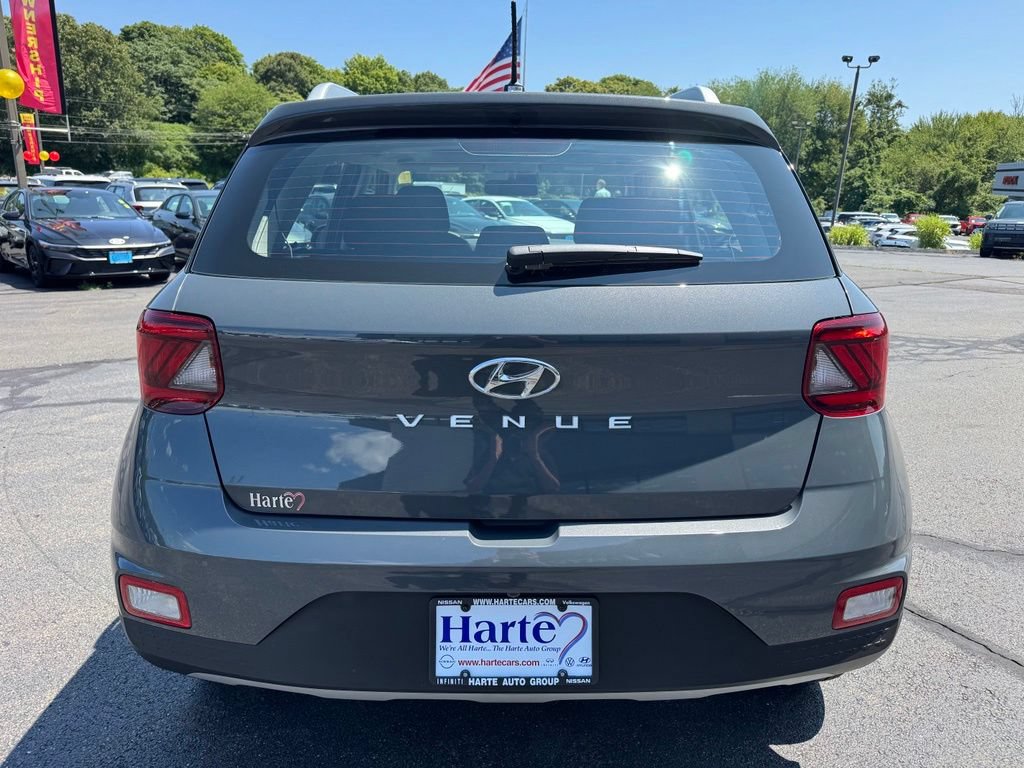 Used 2026 Hyundai Venue SEL FWD image 6