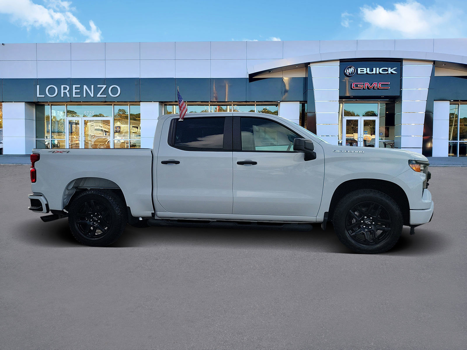 Used 2025 Chevrolet Silverado 1500 Custom w/ Turbomax Blackout Package image 4